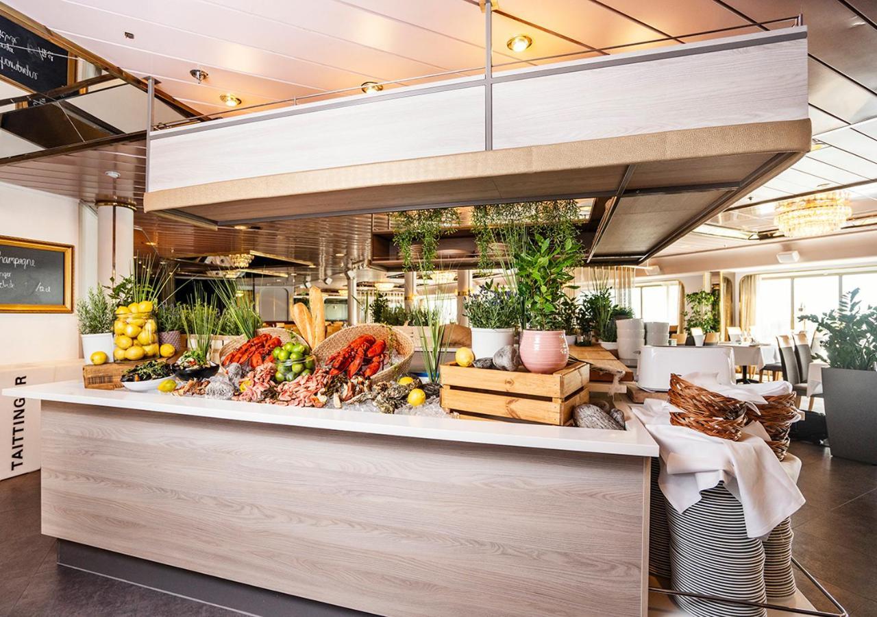 Viking Line Ferry Gabriella - 2-Night Cruise Stockholm-Helsinki-Stockholm Hotel Luaran gambar