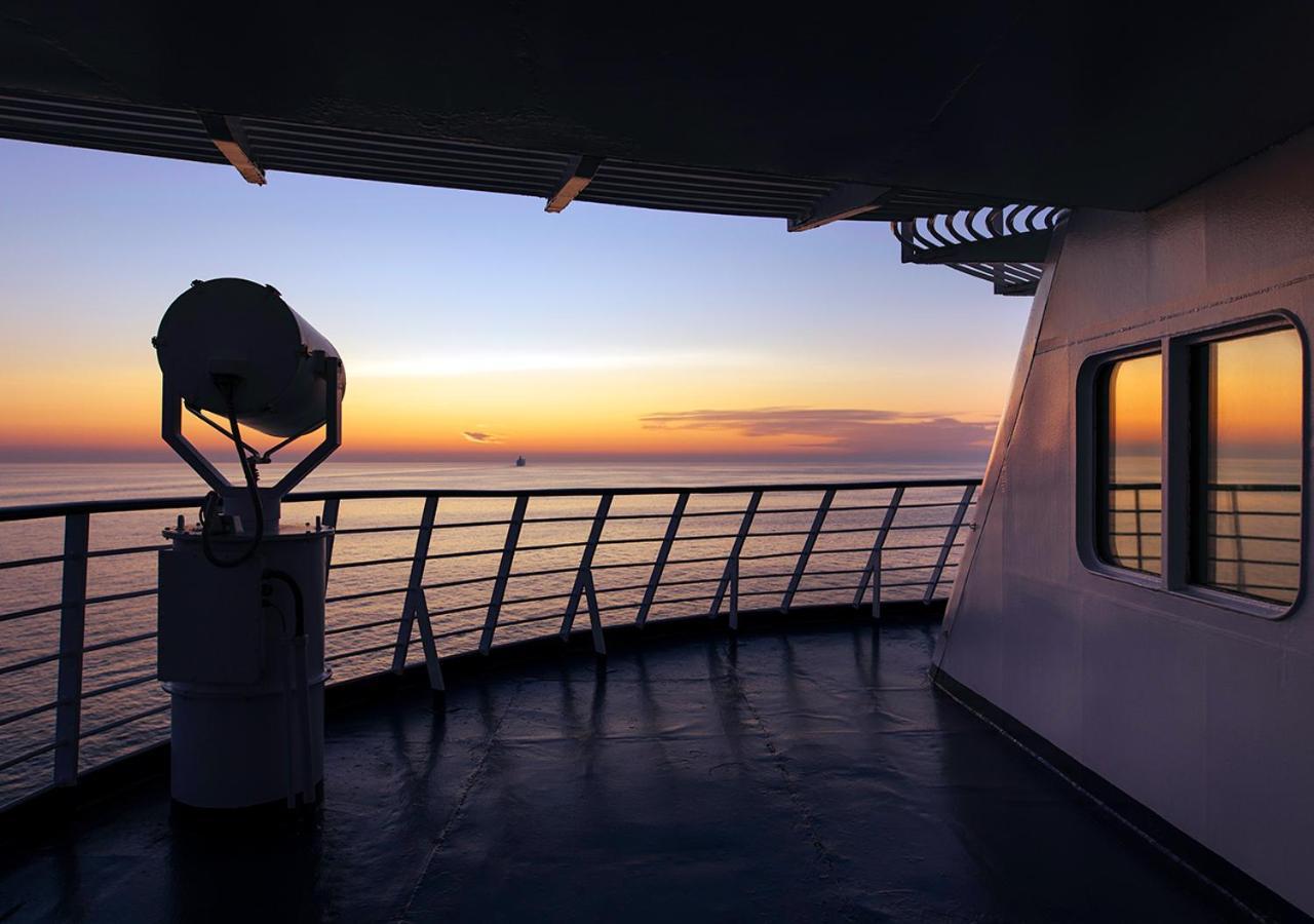 Viking Line Ferry Gabriella - 2-Night Cruise Stockholm-Helsinki-Stockholm Hotel Luaran gambar