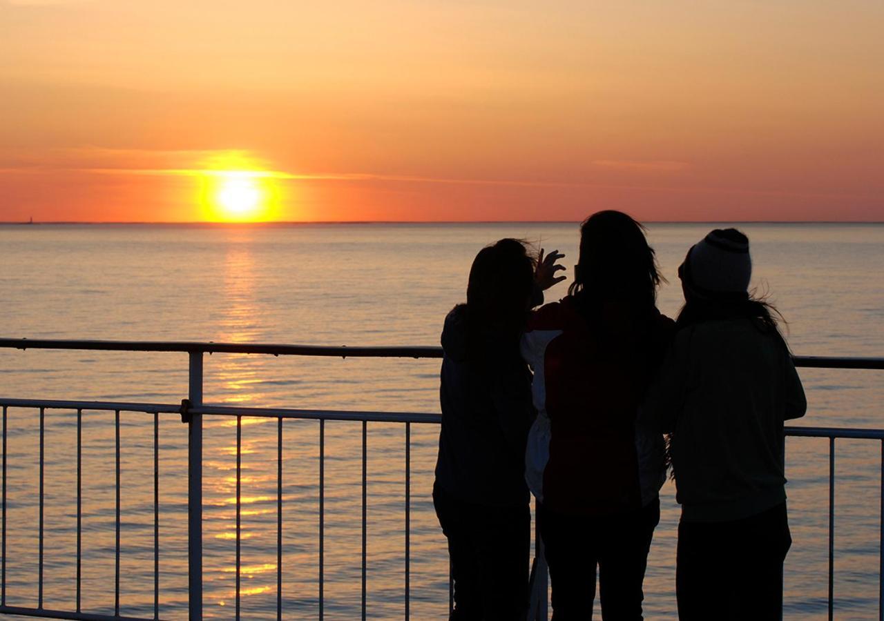 Viking Line Ferry Gabriella - 2-Night Cruise Stockholm-Helsinki-Stockholm Hotel Luaran gambar